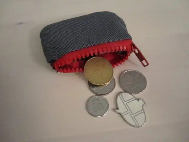 change purse